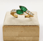 Bague 54 Bague en or jaune 18K avec émeraudes et diamants 58 Facettes 242