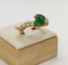 Bague 54 Bague en or jaune 18K avec émeraudes et diamants 58 Facettes 242
