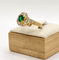 Bague 53 Bague en or jaune 18K, émeraude et diamants 58 Facettes 245