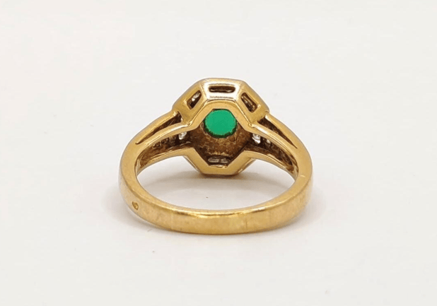 Bague 53 Bague en or jaune 18K, émeraude et diamants 58 Facettes 245