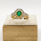 Bague 53 Bague en or jaune 18K, émeraude et diamants 58 Facettes 245