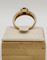 59 Bague jonc en or jaune, saphir et diamants 58 Facettes 244