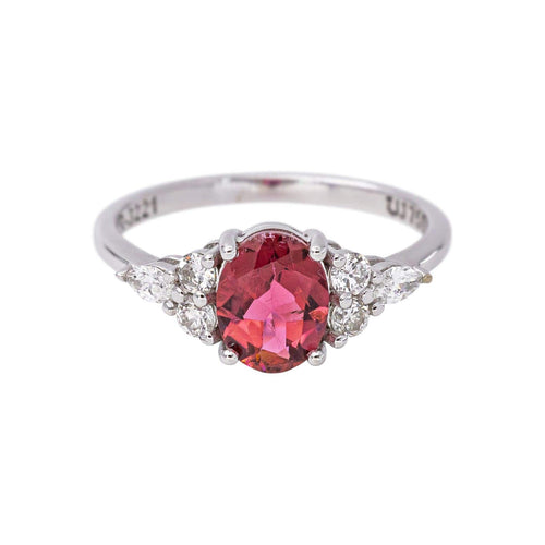 53 Bague en or blanc, tourmaline rose et diamants 58 Facettes 5669441RV
