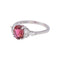 53 Bague en or blanc, tourmaline rose et diamants 58 Facettes 5669441RV