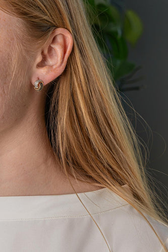 Boucles d'oreilles dormeuses en or jaune, saphirs et diamants 58 Facettes 5713879CN