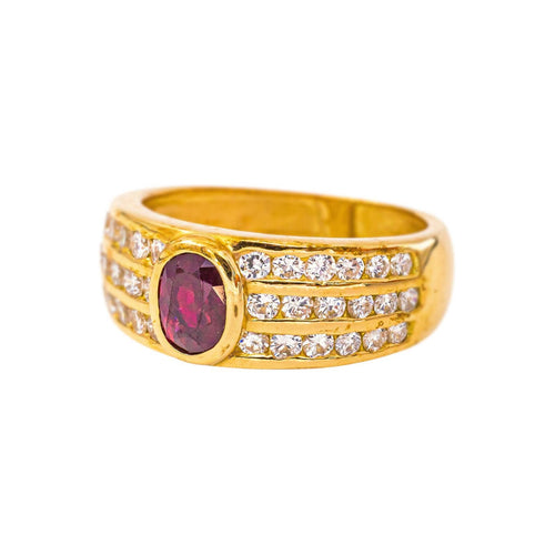51 Bague en or jaune, rubis et diamants 58 Facettes 5660363CN