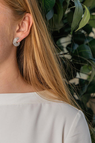 Boucles d'oreilles en or blanc et diamants 58 Facettes 5137752CN