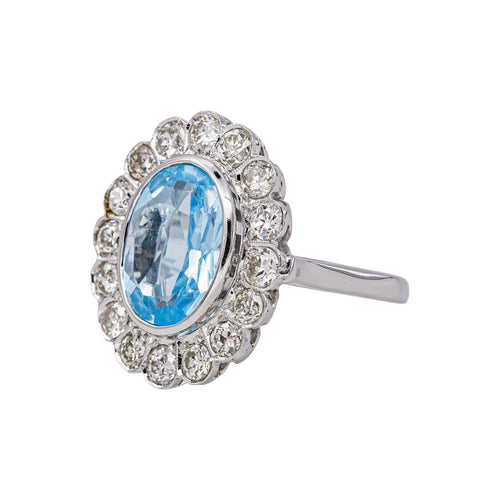 55 Bague Pompadour en or blanc, topaze et diamants 58 Facettes 4423009CN