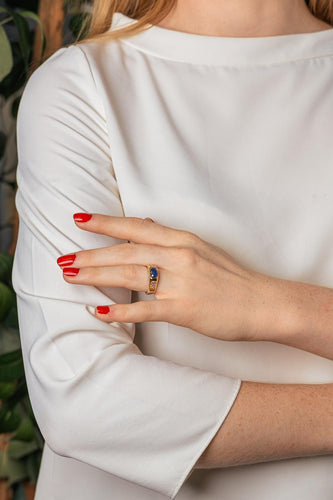 57 Bague bandeau en or jaune, saphir et diamants 58 Facettes 4958929CN