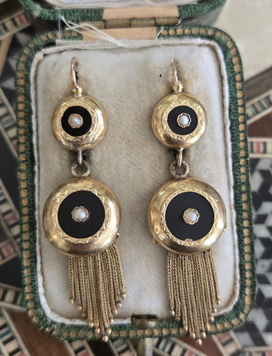 Napoléon III - Boucles d'oreilles en or 18 ct, onyx et perles 58 Facettes 1