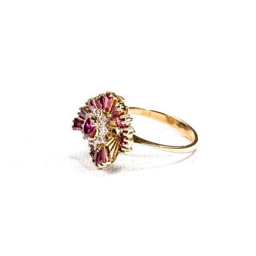 Bague 53 Bague jupe en or jaune, rubis et diamants 58 Facettes LMB-378