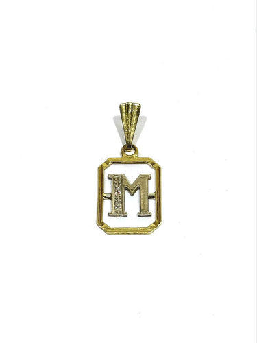 Pendentif M en or jaune, or blanc et diamants 58 Facettes 1793066