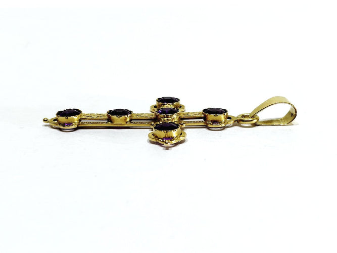 Croix - Pendentif en or jaune et améthystes 58 Facettes 1793072