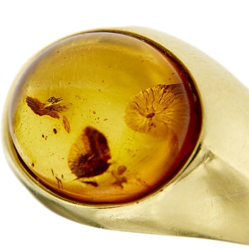 https://ledial.it/app/uploads/2026/07/40118-anello-oro-ambra-cabochon_09.jpg