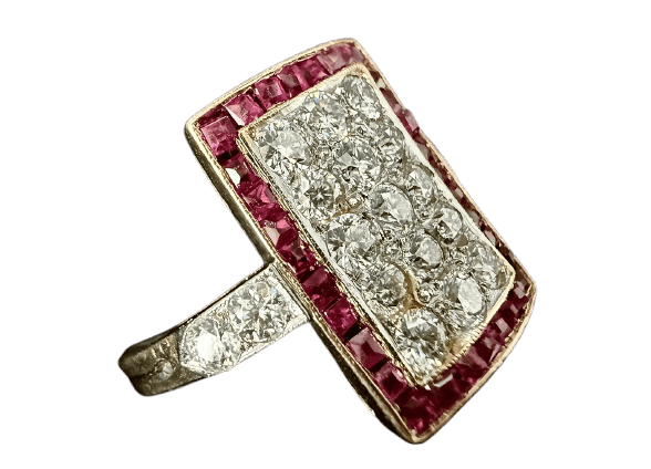Bague Art déco rectangulaire en or jaune, diamants et rubis