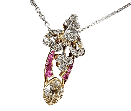 Art Nouveau - Pendentif en or jaune, argent, diamants et rubis 58 Facettes Bague 4