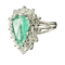51 Bague en or blanc 18 carats, émeraude poire et diamants 58 Facettes Bague 5