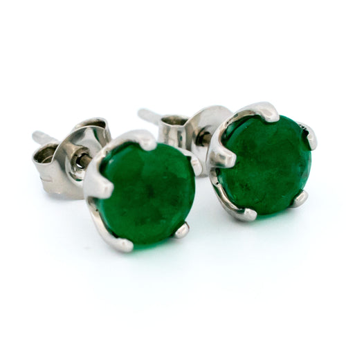 Boucles d'oreilles Boucles d’oreilles puces en platine avec émeraudes de 2,76 ct 58 Facettes C6BDB1AFF185464FAE3658D3AAC06801
