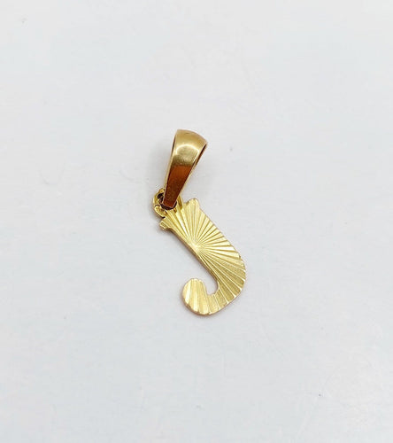 Pendentif vintage lettre J en or 18k 58 Facettes A07572