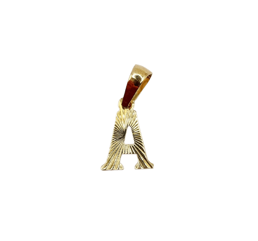 Pendentif lettre A vintage en or 18k 58 Facettes A07574