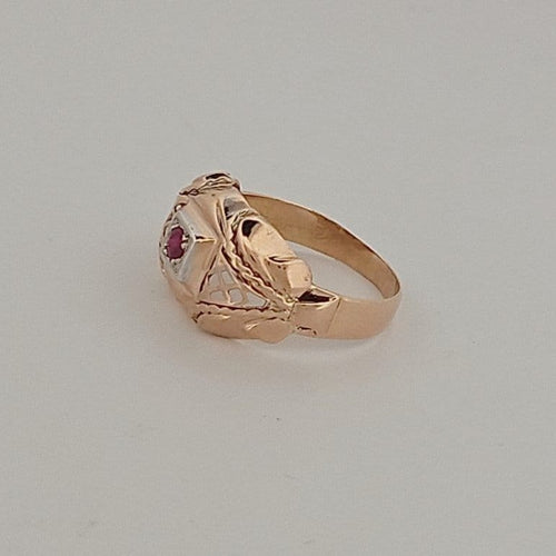 54 Bague Tank en or jaune, platine et rubis 58 Facettes 2779473