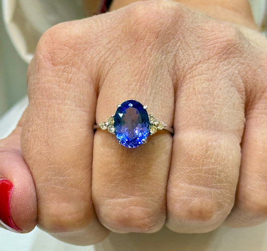 61 Solitaire - Bague en or blanc, tanzanite et diamants 58 Facettes Obt