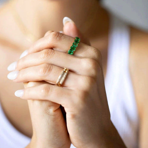 53 Émeraude - Bague d'éternité en or 18K et émeraudes 58 Facettes GBR1039YG