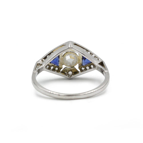 54 Art déco - Bague en or blanc 750, saphir et diamants taille rose 58 Facettes SA016
