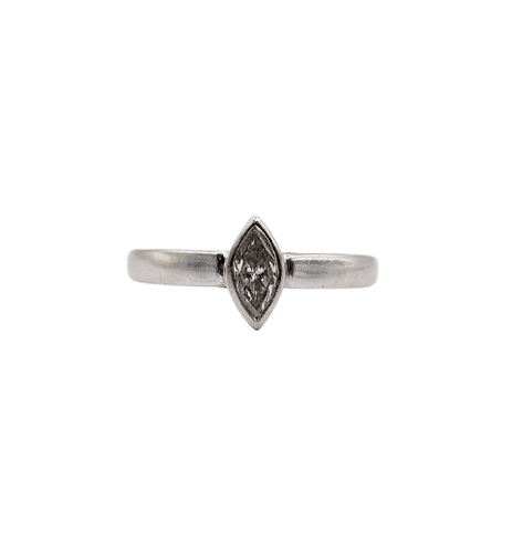 52.5 Bague solitaire en or blanc et diamant taille marquise 58 Facettes A07558