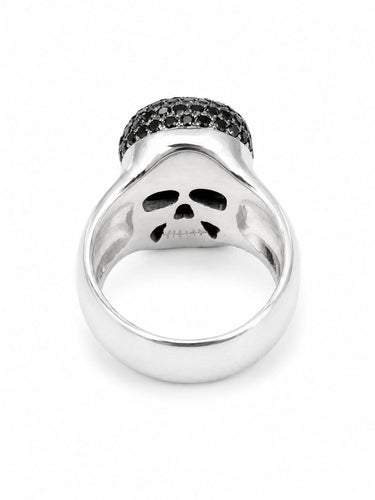 Bague 64 Bague tête de mort en or gris palladié et diamants 58 Facettes 40