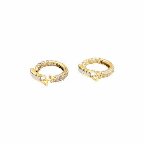 Boucles d'oreilles Boucles d'oreilles créoles en or jaune et diamants 58 Facettes 35813