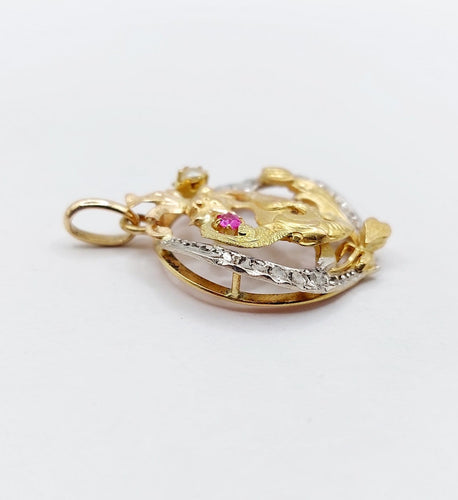 Pendentif chimère en or rose, platine, diamants, perle et rubis 58 Facettes A07495