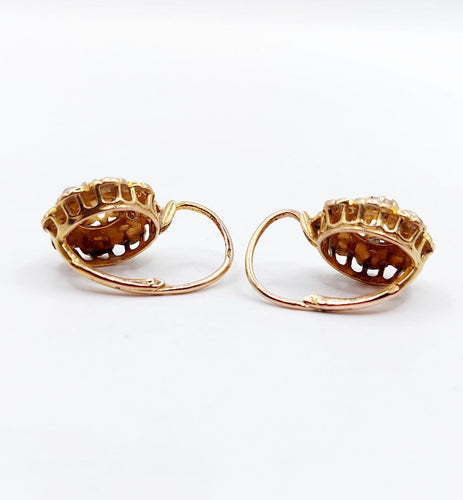 Dormeuses marguerite antiques en or rose 18k, diamants et perles 58 Facettes A07489
