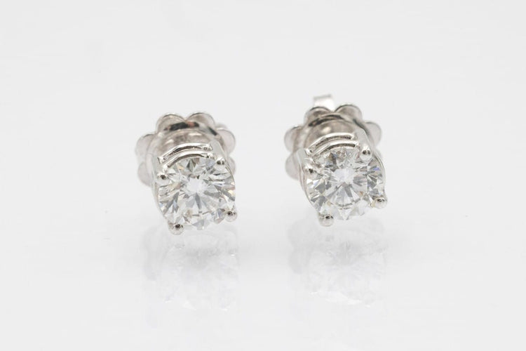 Boucles d'oreilles en or blanc et diamants 1,02 ct 58 Facettes 13402