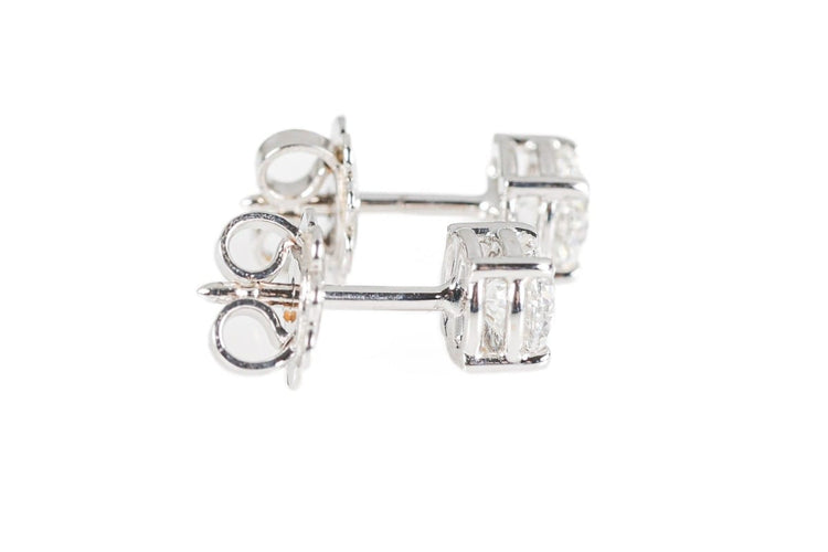 Boucles d'oreilles en or blanc et diamants 1,02 ct 58 Facettes 13402