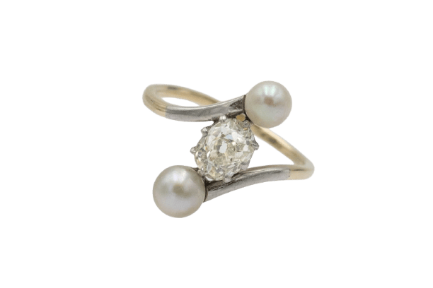 53 Bague ancienne en or jaune, platine, diamant et perles 58 Facettes 13413