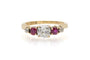 55 Bague en or jaune avec diamants anciens et rubis synthétiques 58 Facettes 13442