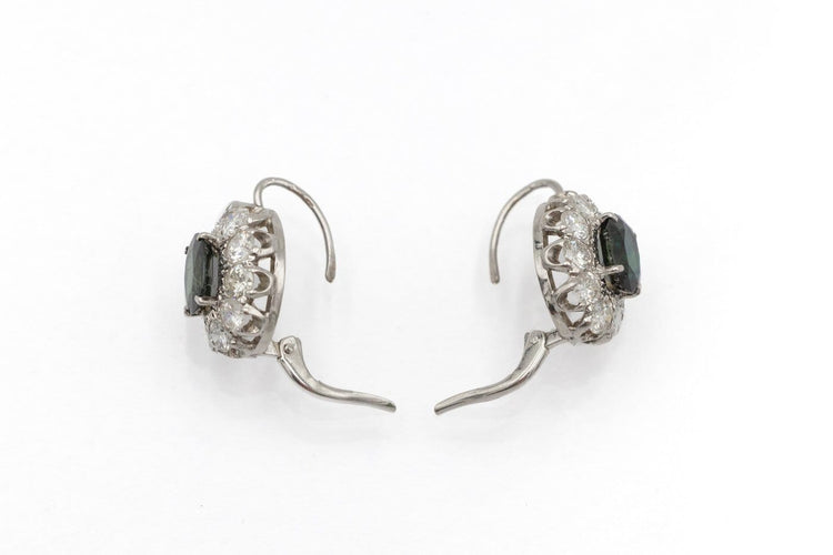 Boucles d'oreilles en or blanc, saphirs et diamants 58 Facettes 13489