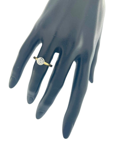 54 Bague solitaire HRD en or jaune et blanc avec diamant 58 Facettes A1909