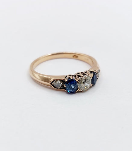 Bague 54.5 Bague antique en or rose 14K, diamant taille ancienne et saphirs 58 Facettes A07419
