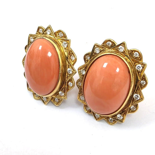 Boucles d'oreilles en or jaune 18 kt, corail rose et diamants 58 Facettes 442/26 E 246/26