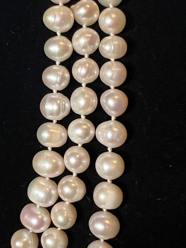 Sautoir 145 perles de culture d'eau douce, 120 cm 58 Facettes 889