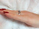 54 Bague cocktail IGI en or blanc avec saphir et diamants 58 Facettes A2092