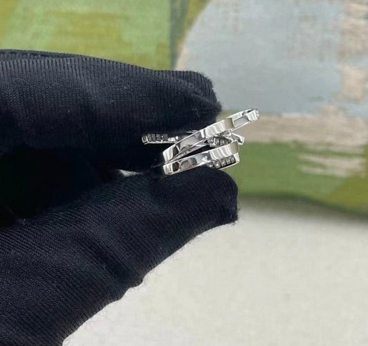 50 Chanel Ruban - Bague en or blanc et diamants 58 Facettes jnci141