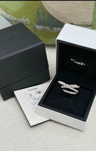 50 Chanel Ruban - Bague en or blanc et diamants 58 Facettes jnci141