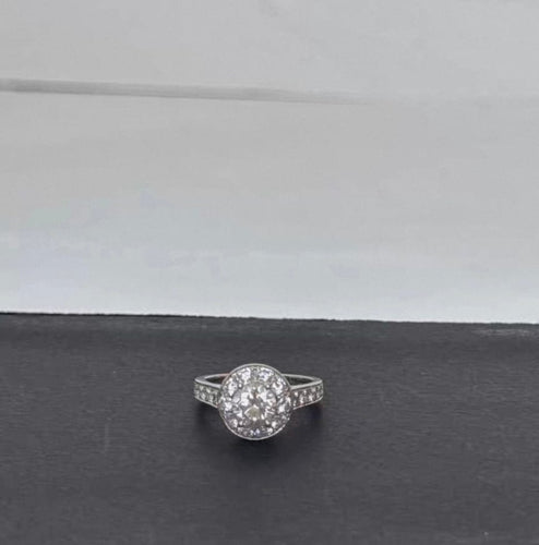 51 Van Cleef & Arpels Icône - Bague solitaire diamant 1,01 ct 58 Facettes jnci142