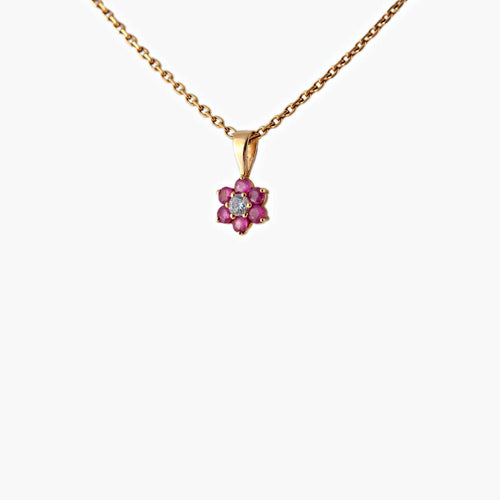 Collier pendentif en or jaune, rubis et diamant 58 Facettes Pendentif