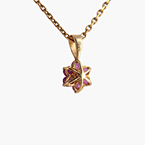 Collier pendentif en or jaune, rubis et diamant 58 Facettes Pendentif