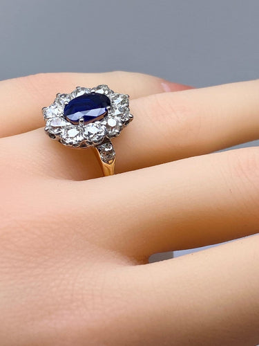 50 Bague marguerite en or 18 carats, saphir et diamants 58 Facettes AB735