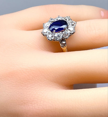 50 Bague marguerite en or 18 carats, saphir et diamants 58 Facettes AB735